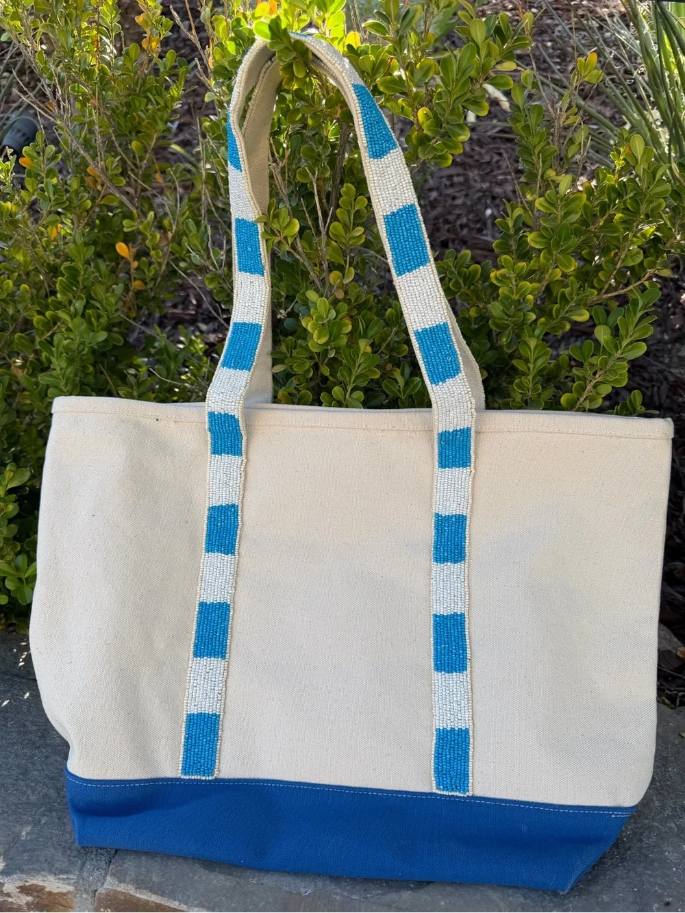 NWT Viral Beaded Cream Tote with Blue and White Trim & Red Beaded Lobster